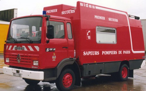 Carrosserie PSE 600, véhicule de premier secours des Sapeurs Pompiers de PARIS